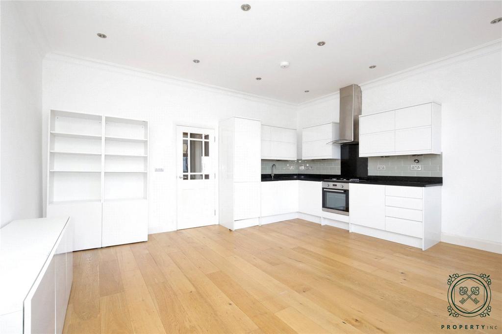 Kitchen / Reception