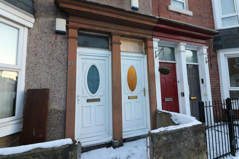 3 bedroom flat to rent, South Frederick Street, South Shields NE33