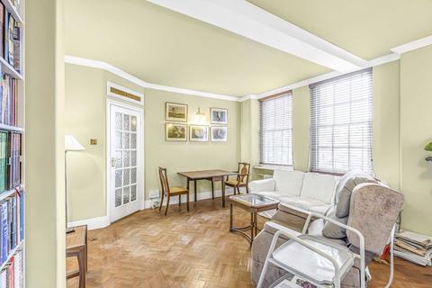 2 bedroom flat to rent, Queensway, London W2