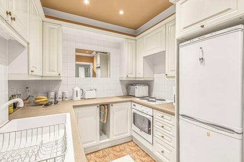 2 bedroom flat to rent, Queensway, London W2