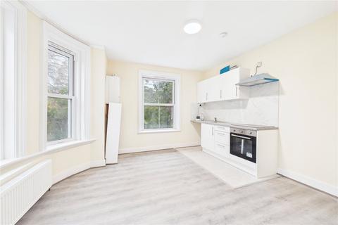 2 bedroom apartment to rent, Andover Road, Newbury, Berkshire, RG14