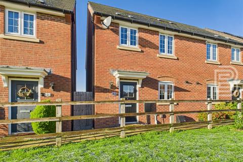 3 bedroom semi-detached house for sale, East Close, Rugby CV22