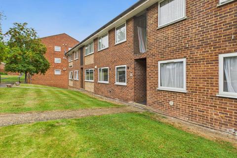 2 bedroom apartment to rent, Windsor Drive, High Wycombe, Buckinghamshire, HP13