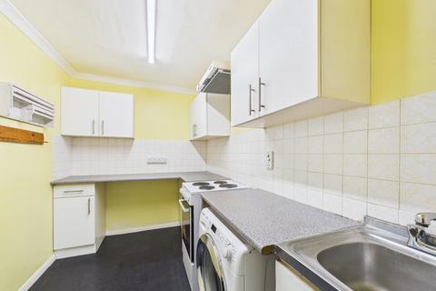 2 bedroom apartment to rent, Windsor Drive, High Wycombe, Buckinghamshire, HP13