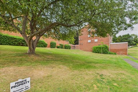 2 bedroom apartment to rent, Windsor Drive, High Wycombe, Buckinghamshire, HP13