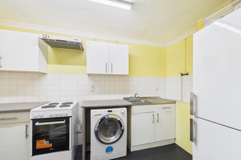 2 bedroom apartment to rent, Windsor Drive, High Wycombe, Buckinghamshire, HP13