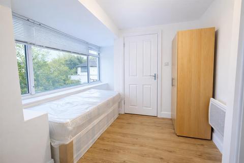 undefined, Coniston Avenue, Perivale, Greenford