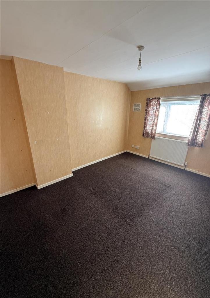 Bedroom 1 .jpeg