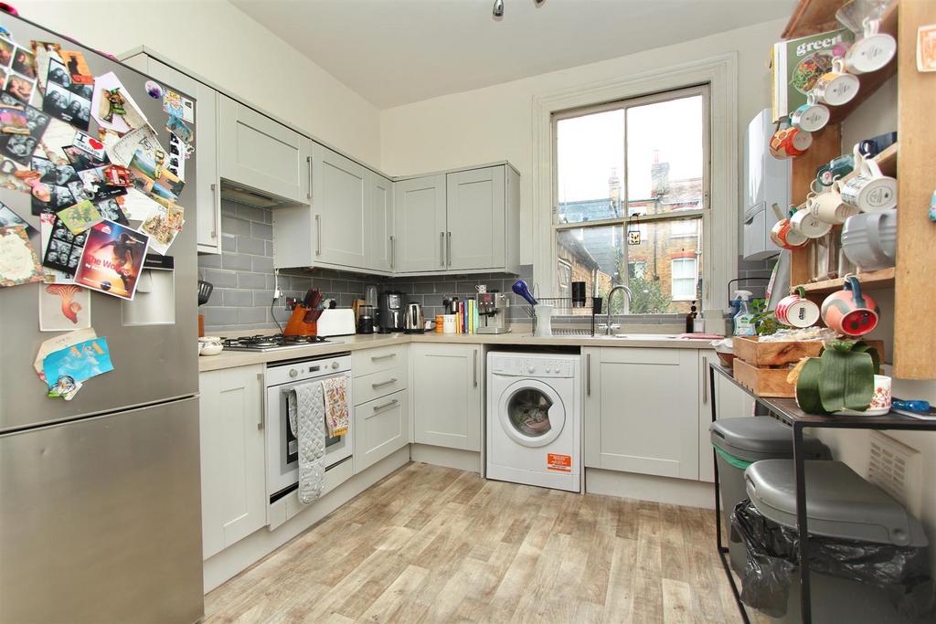 Clissold Crescent, N16