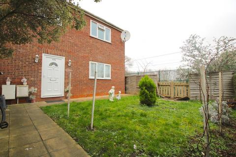 4 bedroom house to rent, Bevan Avenue, Barking IG11