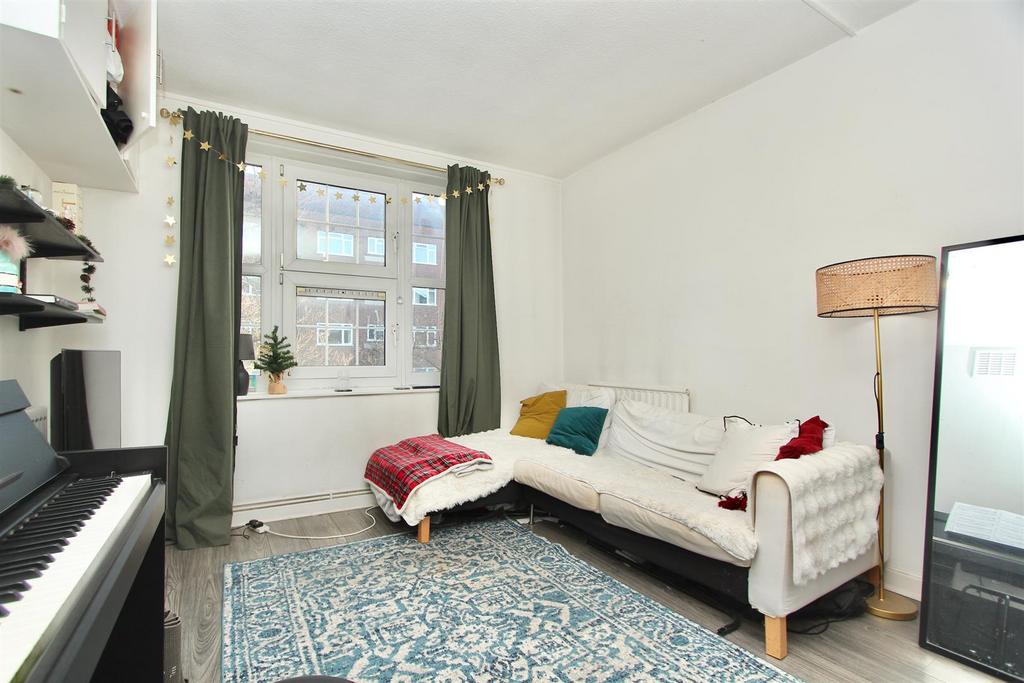 Ormond House, N16