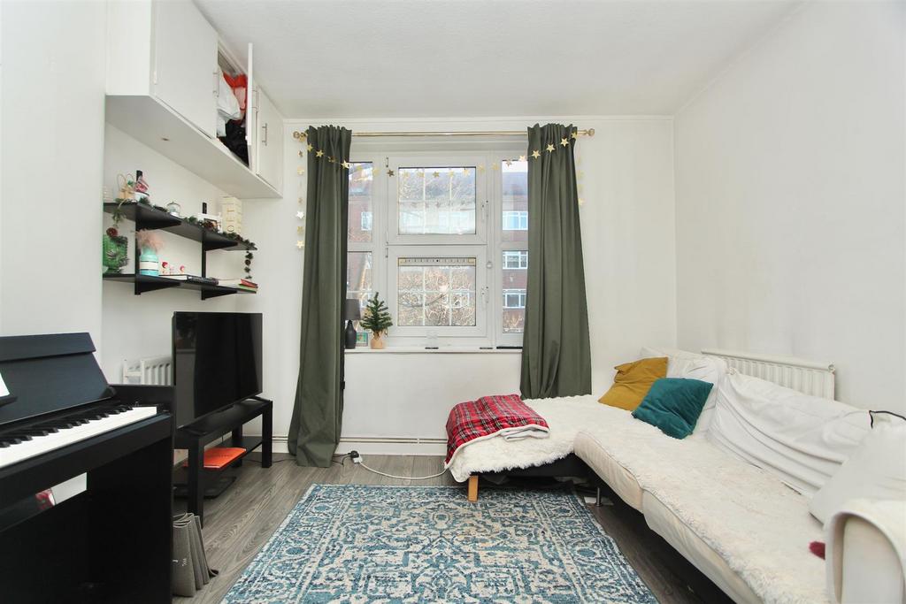 Ormond House, N16