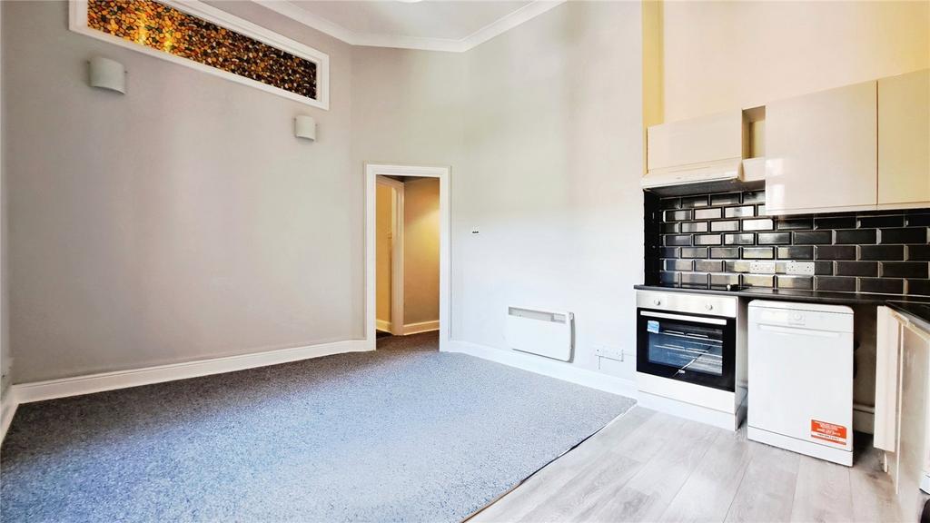 Living Room/Kitchen