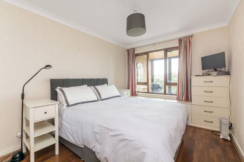 2 bedroom flat for sale, Milton Court, Fulham, London, SW6