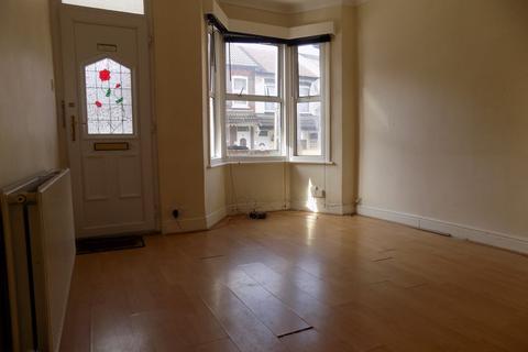 undefined, Ivy Road, Luton, Bedfordshire