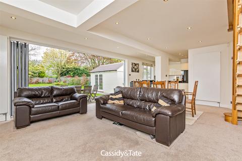 4 bedroom detached house for sale, North Riding, Bricket Wood