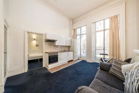2 bedroom flat to rent, Queen's Gate, London SW7
