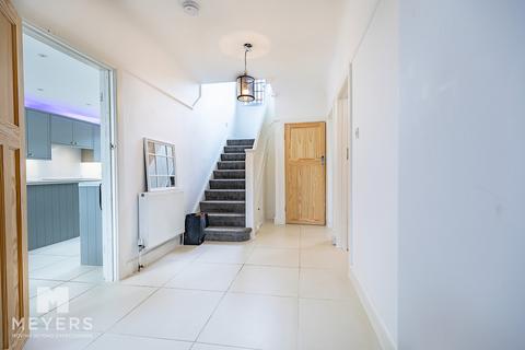 undefined, Grosvenor Gardens, Bournemouth, BH1 4