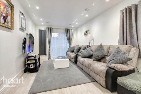4 bedroom terraced house for sale, The Hides, Harlow