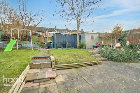 4 bedroom terraced house for sale, The Hides, Harlow