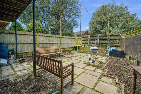 4 bedroom end of terrace house for sale, De Cham Road, St. Leonards-On-Sea