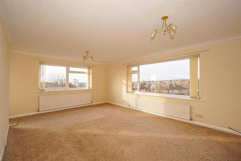 2 bedroom flat for sale, Old Roar Road, St Leonards-On-Sea