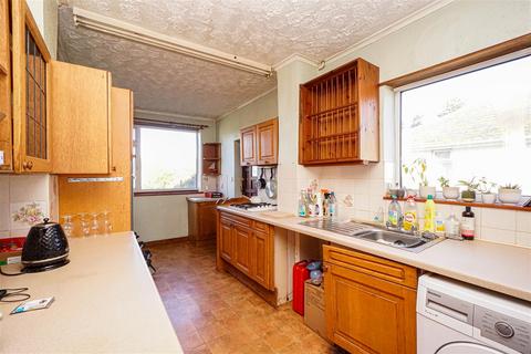 3 bedroom detached house for sale, Bexhill Road, St. Leonards-On-Sea