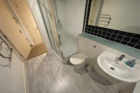 2 bedroom flat to rent, Meridian Point, SS1