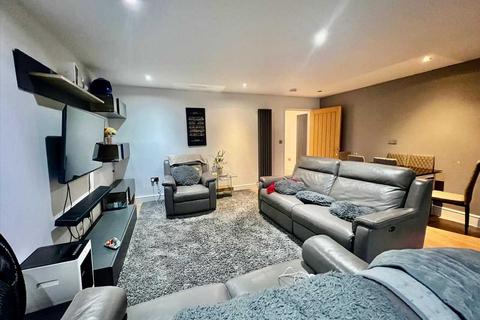 4 bedroom townhouse for sale, Arborfield Close, Slough