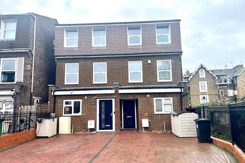 Arborfield Close, Slough