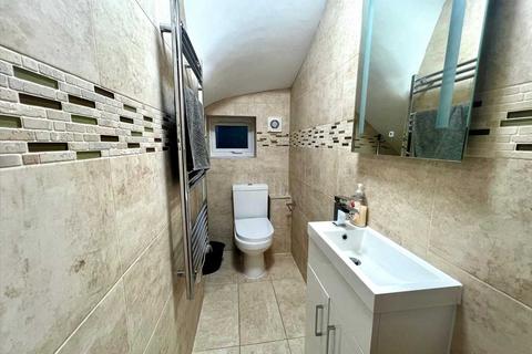 4 bedroom townhouse for sale, Arborfield Close, Slough