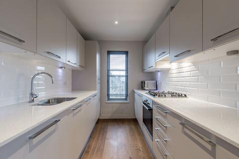 1 bedroom flat to rent, Flat 44 Ellington Court