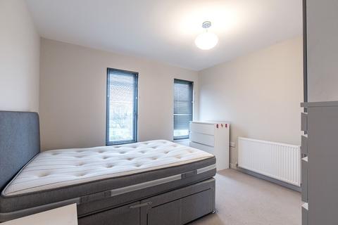 1 bedroom flat to rent, Flat 44 Ellington Court