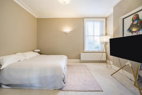2 bedroom flat for sale, Larkhall Rise, Clapham, London, SW4