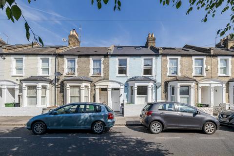 2 bedroom flat for sale, Burnthwaite Road, London, SW6