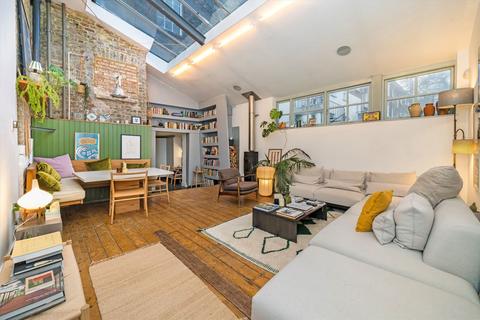 2 bedroom maisonette for sale, Royal College Street, London NW1