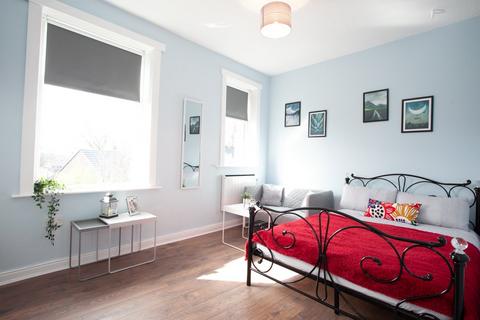 1 bedroom in a house share to rent, 27 Sharples Hall Street, Oldham