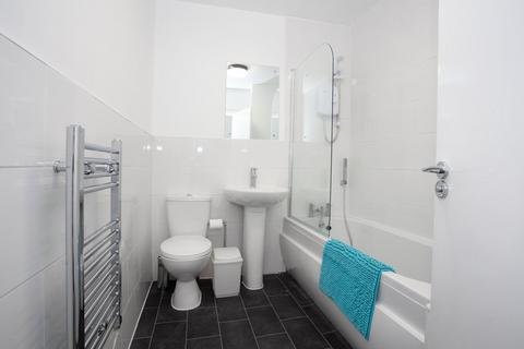1 bedroom in a house share to rent, 27 Sharples Hall Street, Oldham