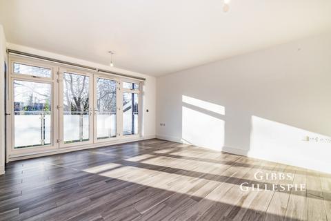 2 bedroom flat to rent, Carew Road, Northwood, HA6