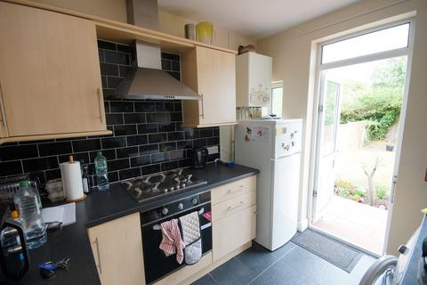 2 bedroom ground floor maisonette to rent, Audley Court, Pinner HA5