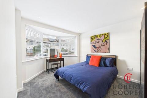 undefined, Mount Park Road, Eastcote, HA5