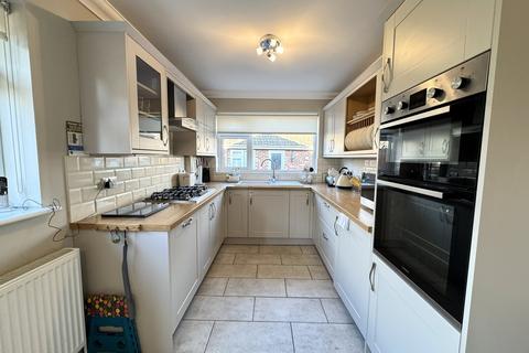 3 bedroom semi-detached bungalow for sale, GAYWOOD - Modernised Link Detached 3 Bedroom Bungalow on Cul-De-Sac