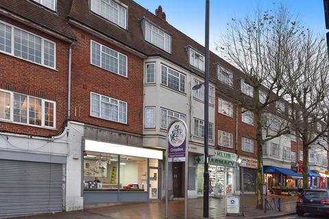 1 bedroom flat to rent, Crown Point, Beulah Hill, Norwood, SE19