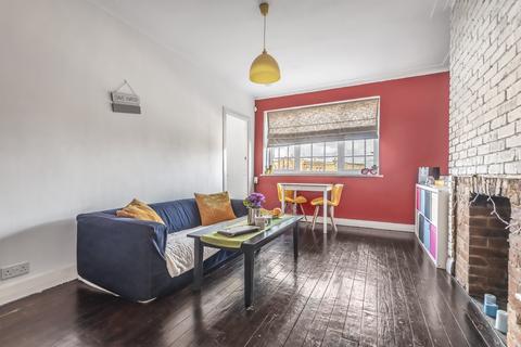 1 bedroom flat to rent, Crown Point, Beulah Hill, Norwood, SE19