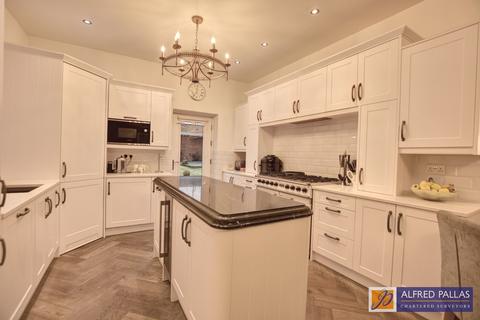 4 bedroom end of terrace house for sale, Gateshead Terrace, West Boldon