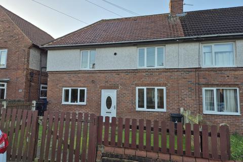 3 bedroom semi-detached house to rent, Cromwell Street, Thurnscoe