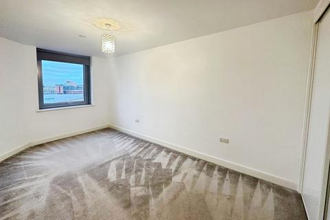 1 bedroom apartment to rent, Churchill Place, Basingstoke RG21