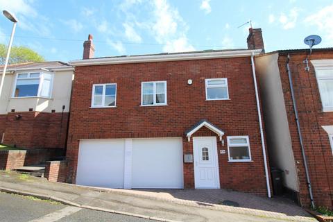 3 bedroom detached house for sale, Bennetts Hill, Dudley DY2