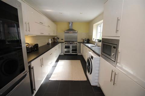 3 bedroom detached house for sale, Bennetts Hill, Dudley DY2