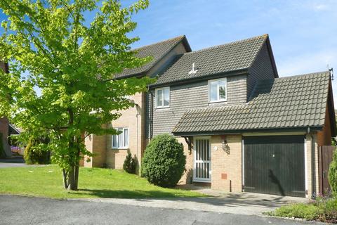 2 bedroom end of terrace house to rent, Durham Way, Basingstoke RG22